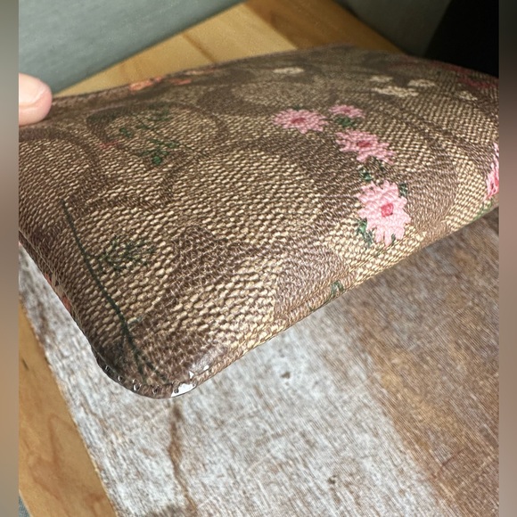 Coach Wildflowers Print Wristlet - Picture 10 of 11